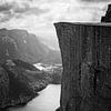 Preikestolen in Zwart-Wit, Noorwegen van Henk Meijer Photography