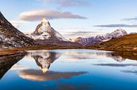De Matterhorn bij zonsopgang in Zwitserland van Werner Dieterich thumbnail