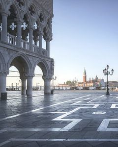 Venedig in der Morgendämmerung, Dogenpalast und Markusplatz. Italien