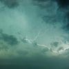 Abstracte foto van een bliksemschicht van Cynthia Hasenbos