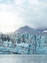 Gletsjerijs bij het gletsjermeer Jökulsárlón van Teun Janssen thumbnail