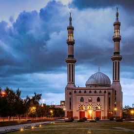Mosque by Ada Munnik