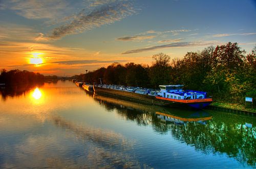 Zonsondergang bij kanaal 35