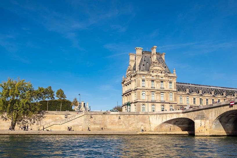 Blick auf Gebäude an der Seine in Paris, Frankreich par Rico Ködder