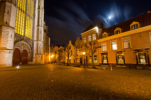 Kerkplein Hooglandsekerk