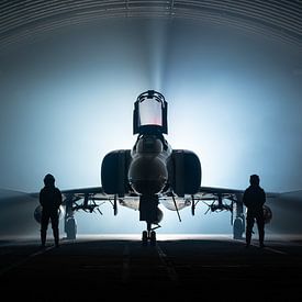 Bereit für die Nacht mit der F-4 Phantom II von KC Photography