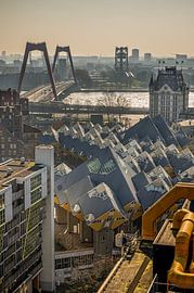 Skyline Rotterdam, Kubus woningen, willemsbrug en Wittehuis van Frank de Roo