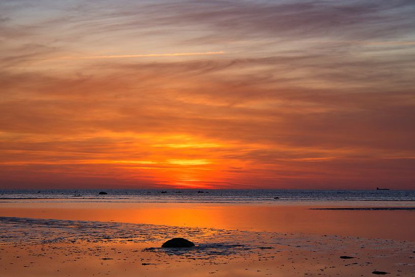 Stone on the beach at sunset in Poel, romantic by Martin Köbsch