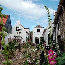 Hofje Weverstraat Den Burg, Texel by Wim van der Geest