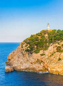 Leuchtturm am Kap von Cala Ratjada auf Mallorca, Spanien von Alex Winter