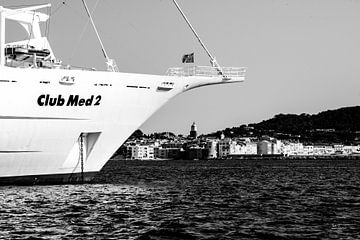Club Med Saint-Tropez by Tom Vandenhende