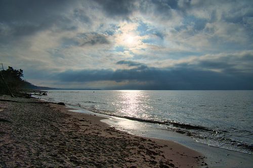 Op het zandstrand van de Oostzeekust