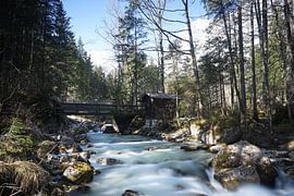 Berchtesgadener Land, hut on the river by Eric Götze Fotografie