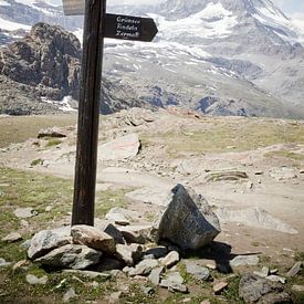 Road to Zermatt van Manuel Meewezen