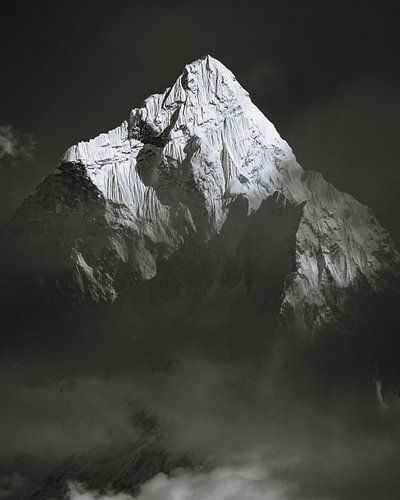 Ama Dablam (6812m) Über den Wolken von Roy Mosterd