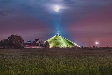 La superlune au-dessus du Lion de Waterloo | Paysage | Photographie de nuit sur Daan Duvillier | Dsquared Photography