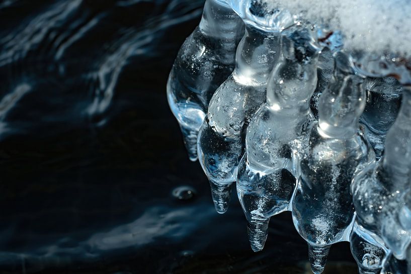 Nahaufnahme von Eisskulpturen im Winter in Jena an der Saale von Wolfgang Unger