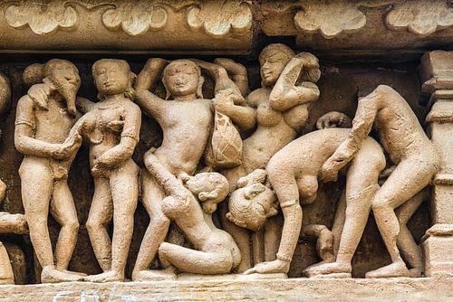 Khajurao - Erotisches Relief im Lakshmana-Tempel