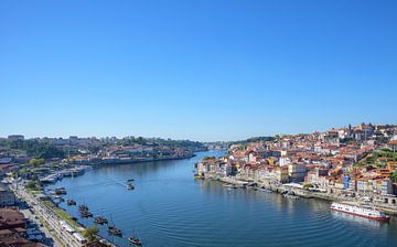 De Douro in Porto van Barbara Brolsma