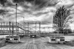Wolkenfabriek Groningen (zwart-wit) von Evert Jan Luchies