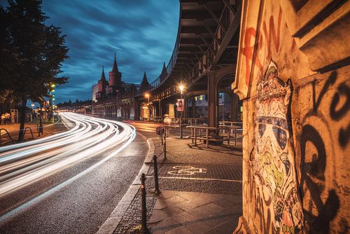Berlin Oberbaumbrücke at night