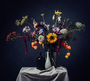 Still life of flowers by Corine de Ruiter