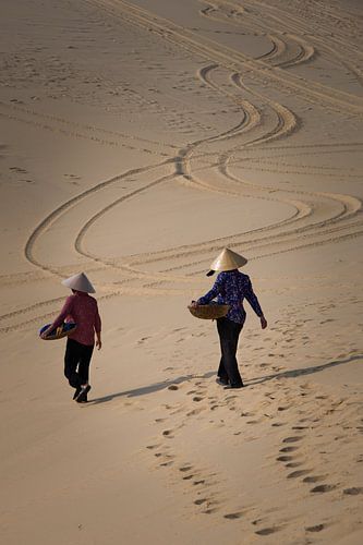 Traces dans le sable sur Thomas Junklewitz