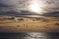 Zonsondergang Noordzee IV van Miranda van Hulst thumbnail