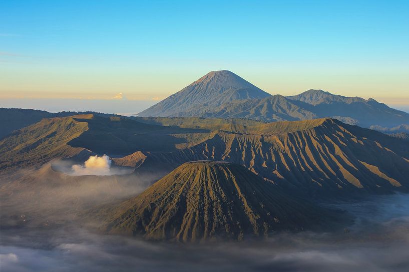 Bromo volcano in the morning by Wesley Klijnstra