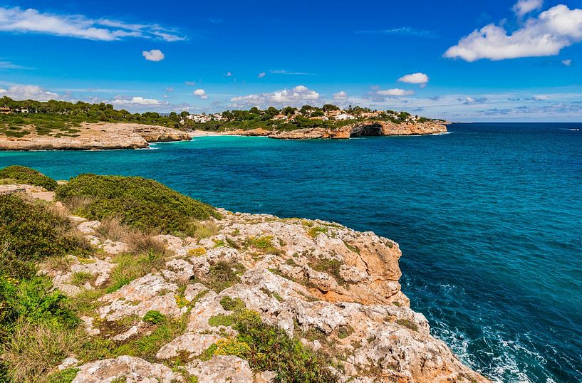 Magnifique paysage insulaire, côte de la baie de Cala Anguila, Mallorca Espagne par Alex Winter