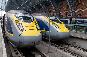 London St. Pancras Station by Richard Wareham