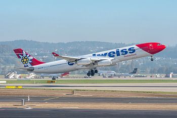 Ein Airbus A340-300 von Edelweiss.