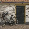 Hier geen fietsen parkeren van Peter Bartelings