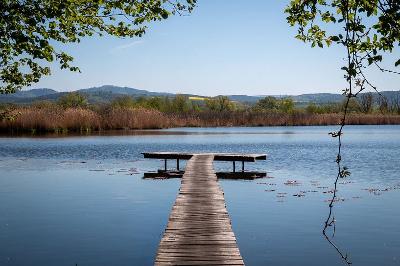 Angelsteg am Breitunger See von Suzanne Schoepe