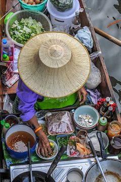 Circles, Thailand by Marcel van Berkel