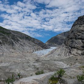 paysage de montagne impressionnant au glacier de Nigardsbreen sur Patrick Verhoef