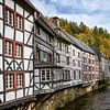Fachwerkhäuser in Monschau in der Eifel im Herbst von Dieter Ludorf