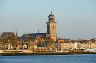 Skyline de Deventer sur la rivière IJssel avec l'église Lebuinus  par Merijn van der Vliet Aperçu
