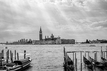 Radiant Venice van Myrna's Photography
