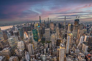 Blick über Manhattan Midtown bei Sonnenuntergang von Patrick Groß