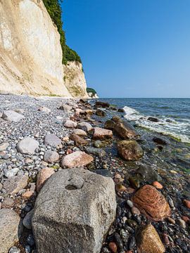 Chalk cliffs on the coast of the Baltic Sea on the island of Rügen by Rico Ködder