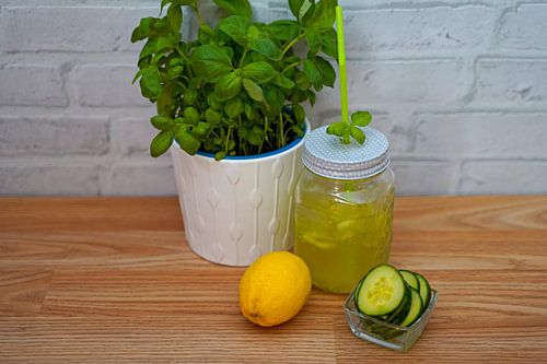 Komkommer Basilicum Limonade