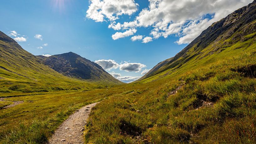 The magnificent mountains of the Scottish Highlands by René Holtslag