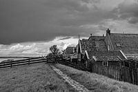 MAKKUM: Oude huisjes aan de dijk