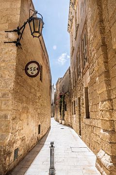 Streets of Valetta I by Rüdiger Rohmann