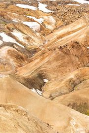 Kerlingarfjöll ein Gebirgszug in Island von Menno Schaefer