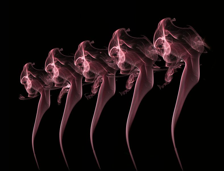Dansende Rook figuur by Liesbeth   Li-Fotografie