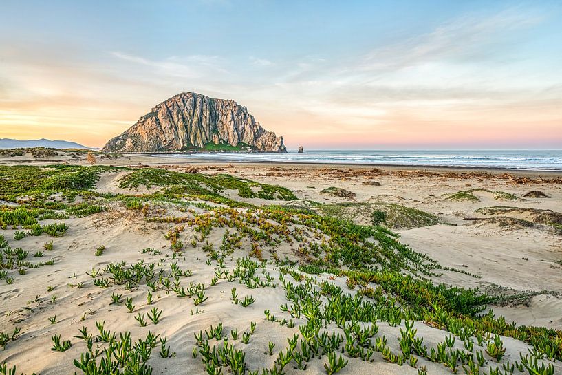 Morro Rock Majesty - Morro Bay, Californië van Joseph S Giacalone Photography