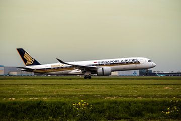 L'A350 de Singapore Airlines atterrit à l'aéroport de Schiphol sur Maxwell Pels