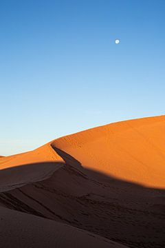 Morocco sunrise desert - Erg Chebbi, merzouga photo print - travel photography Art Print van LotsofLiekePrints